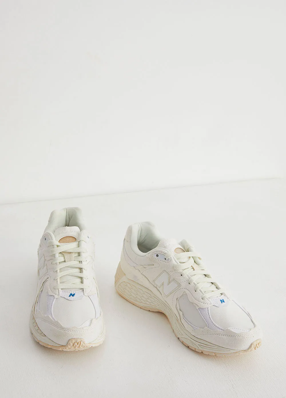 2002R Sneakers