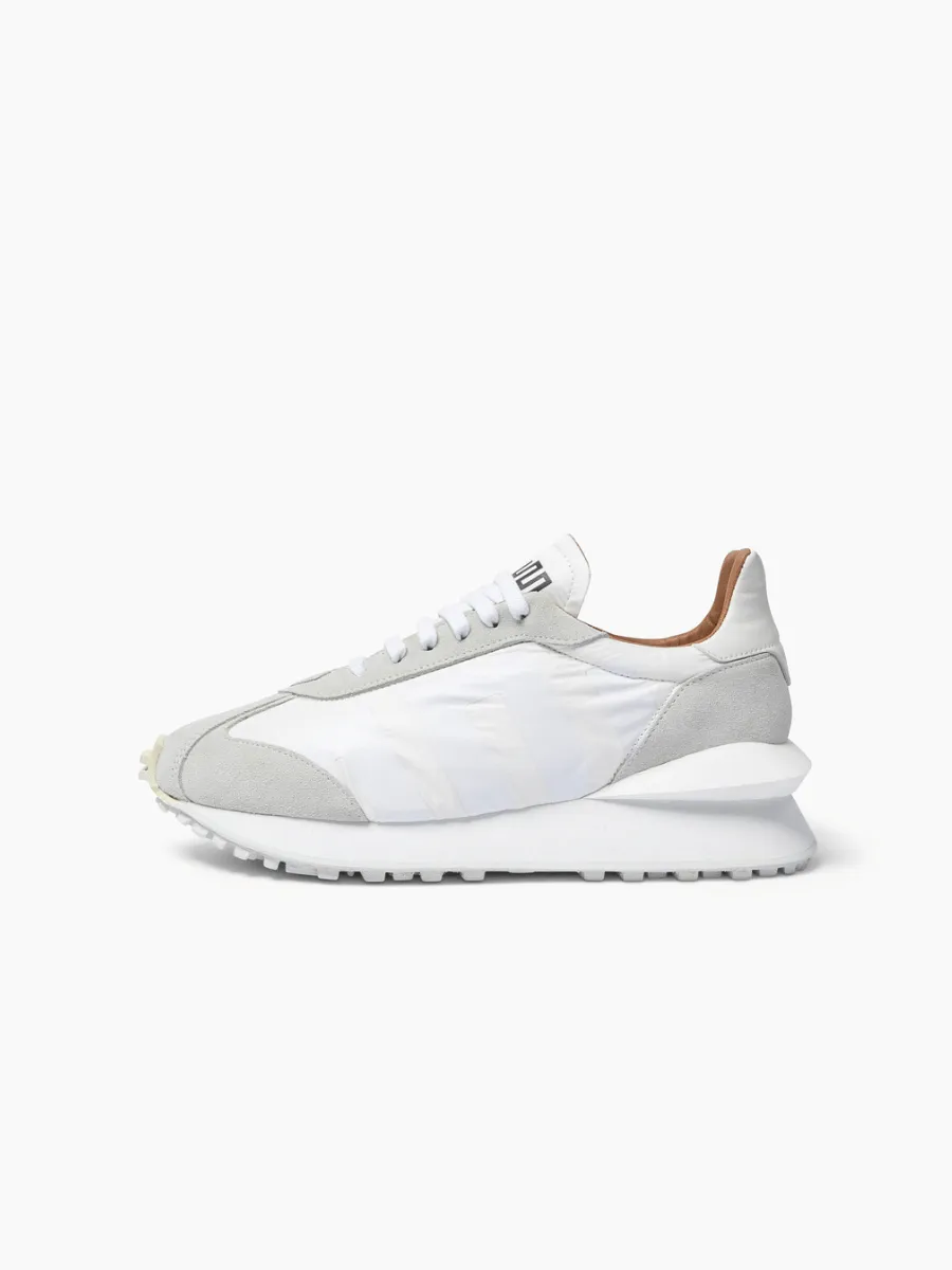 Esseutesse Runner Sneaker - Whiteout