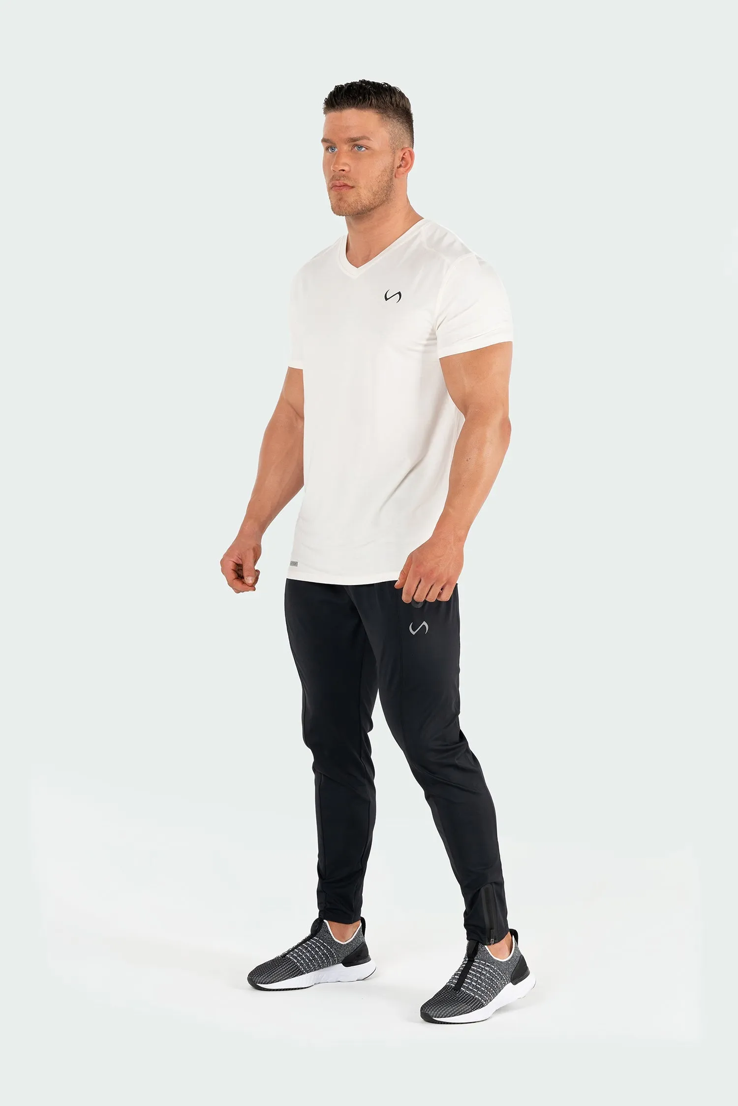 Focus Performance Bamboo V-Neck