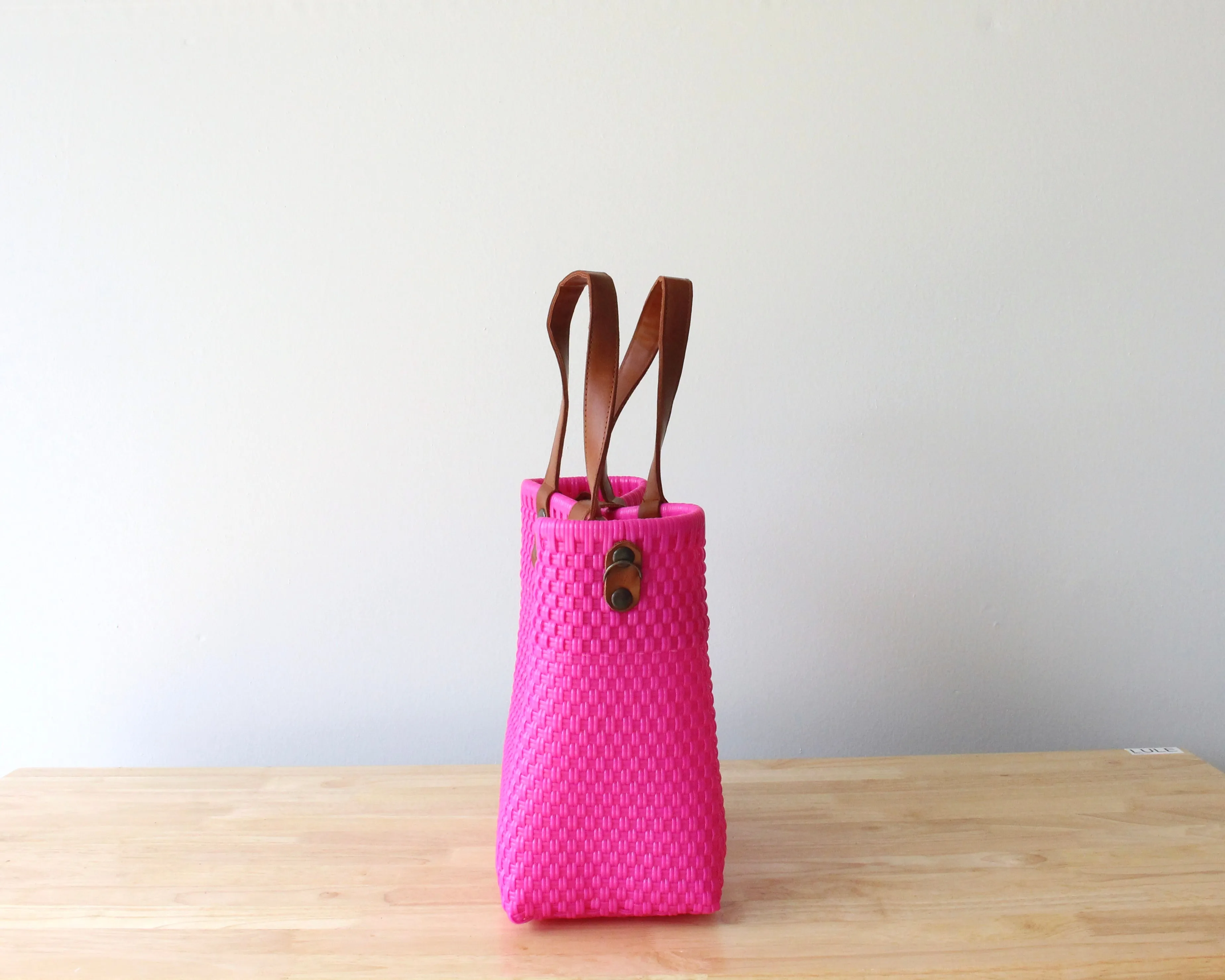 Hot Pink Handwoven Purse by MexiMexi