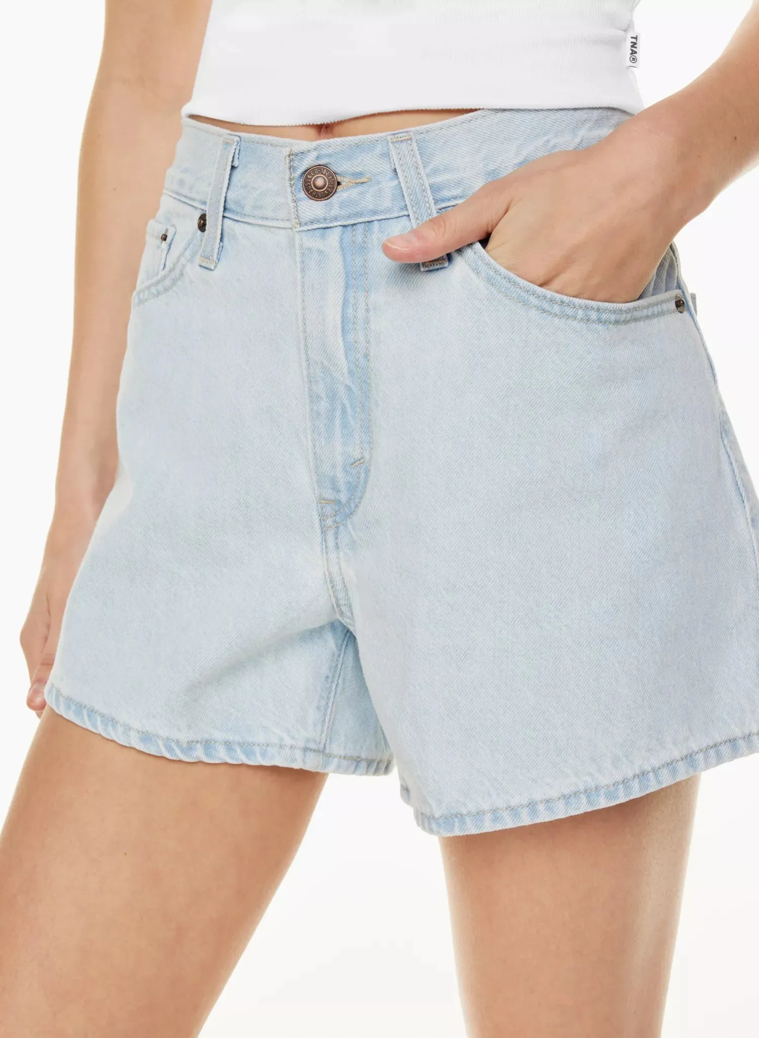 Levi 80s Mom Short