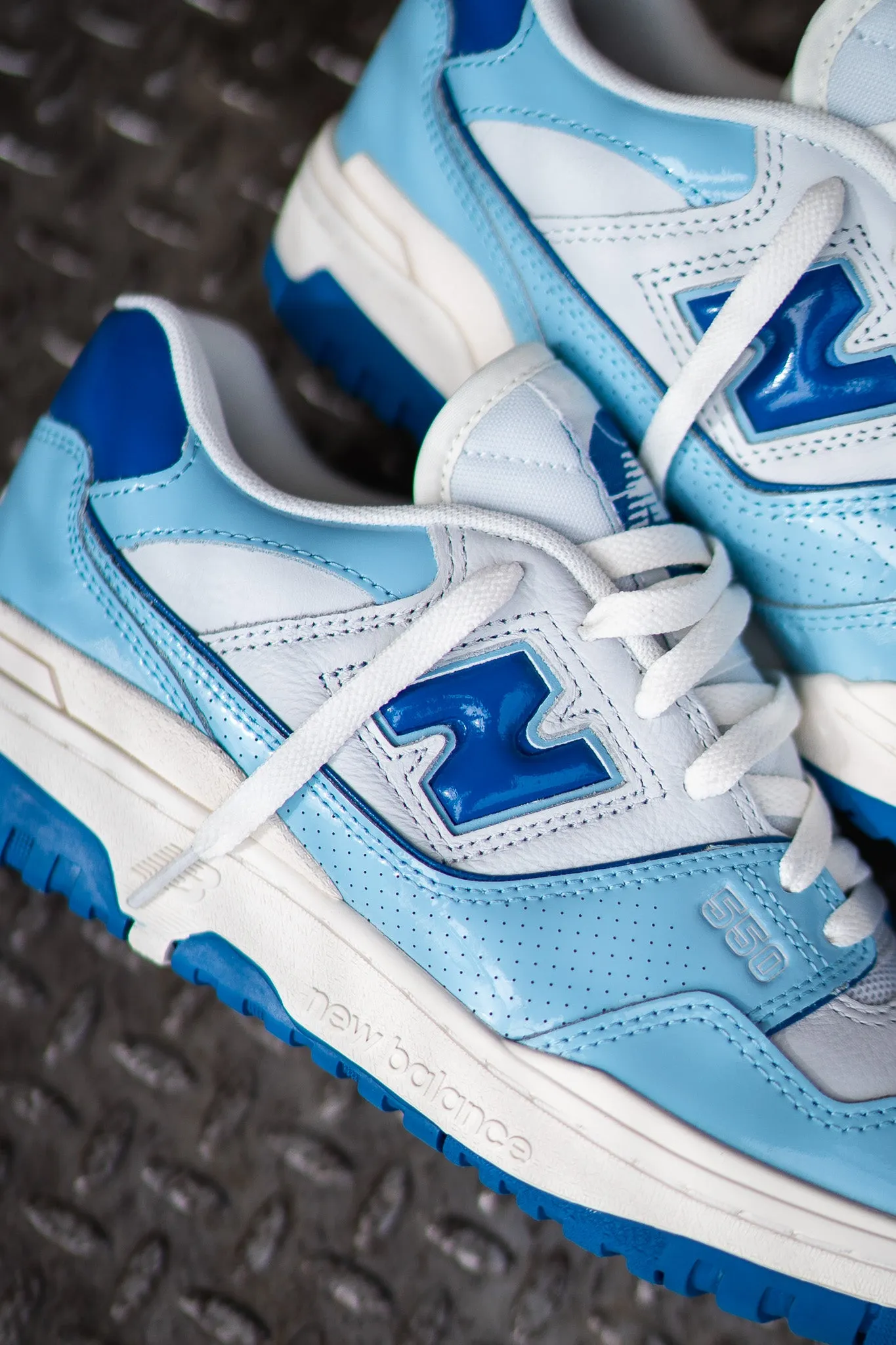 Mens New Balance 550 (White/Powder Blue) - BB550YKE