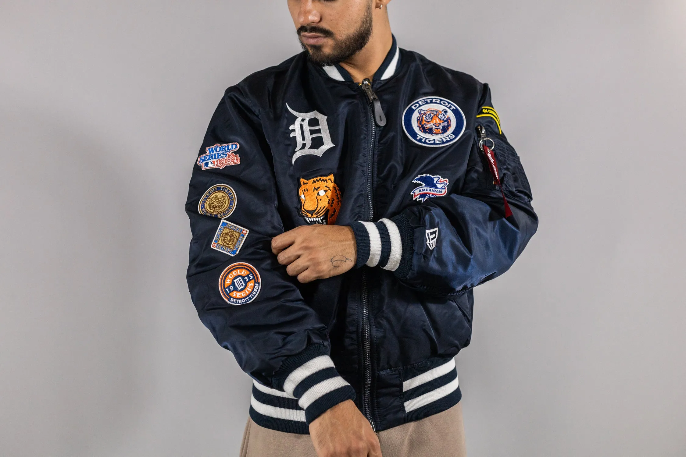 New Era Alpha Industries x Detroit Tigers Reversible Jacket