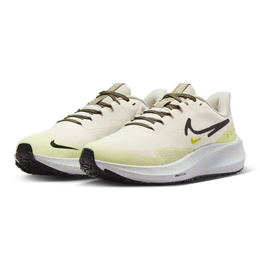 Nike Women's Air Zoom Pegasus 39 Shield