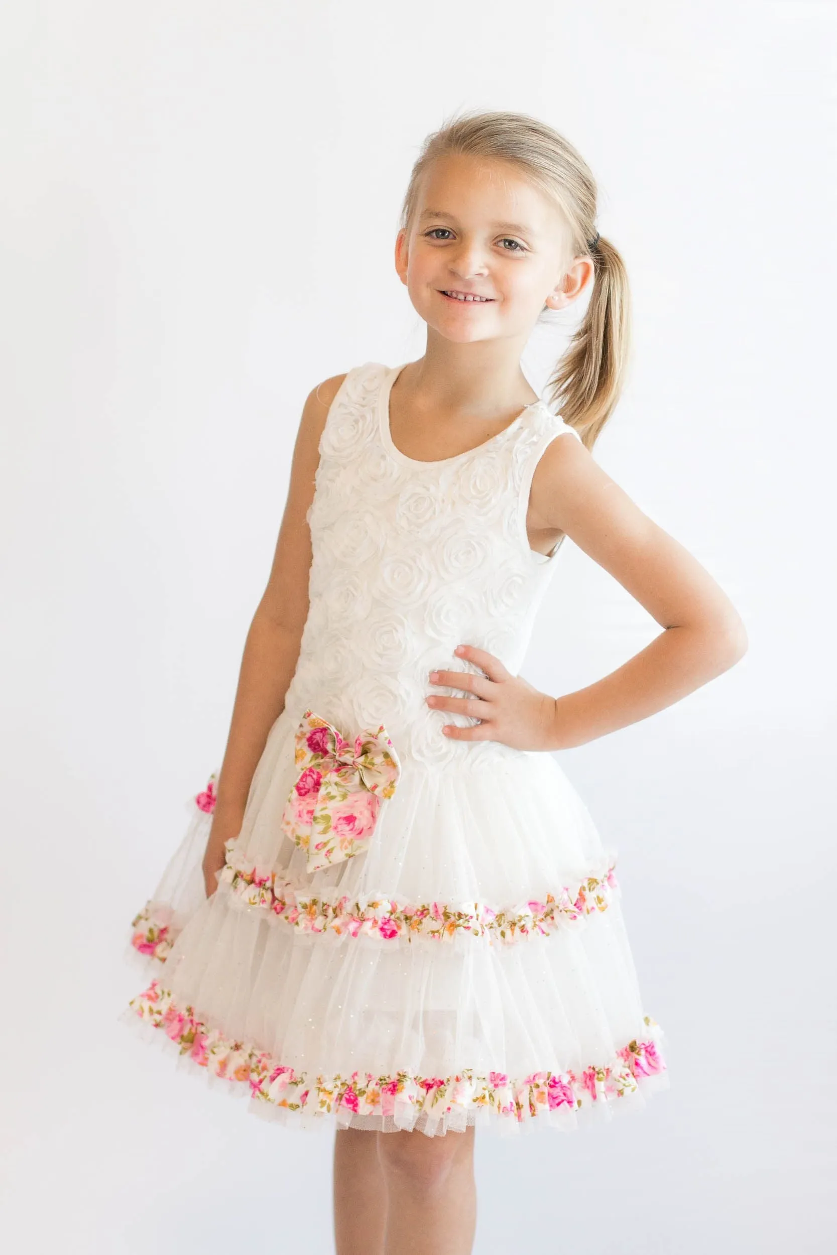 Popatu Little Girls White Floral Petti Dress