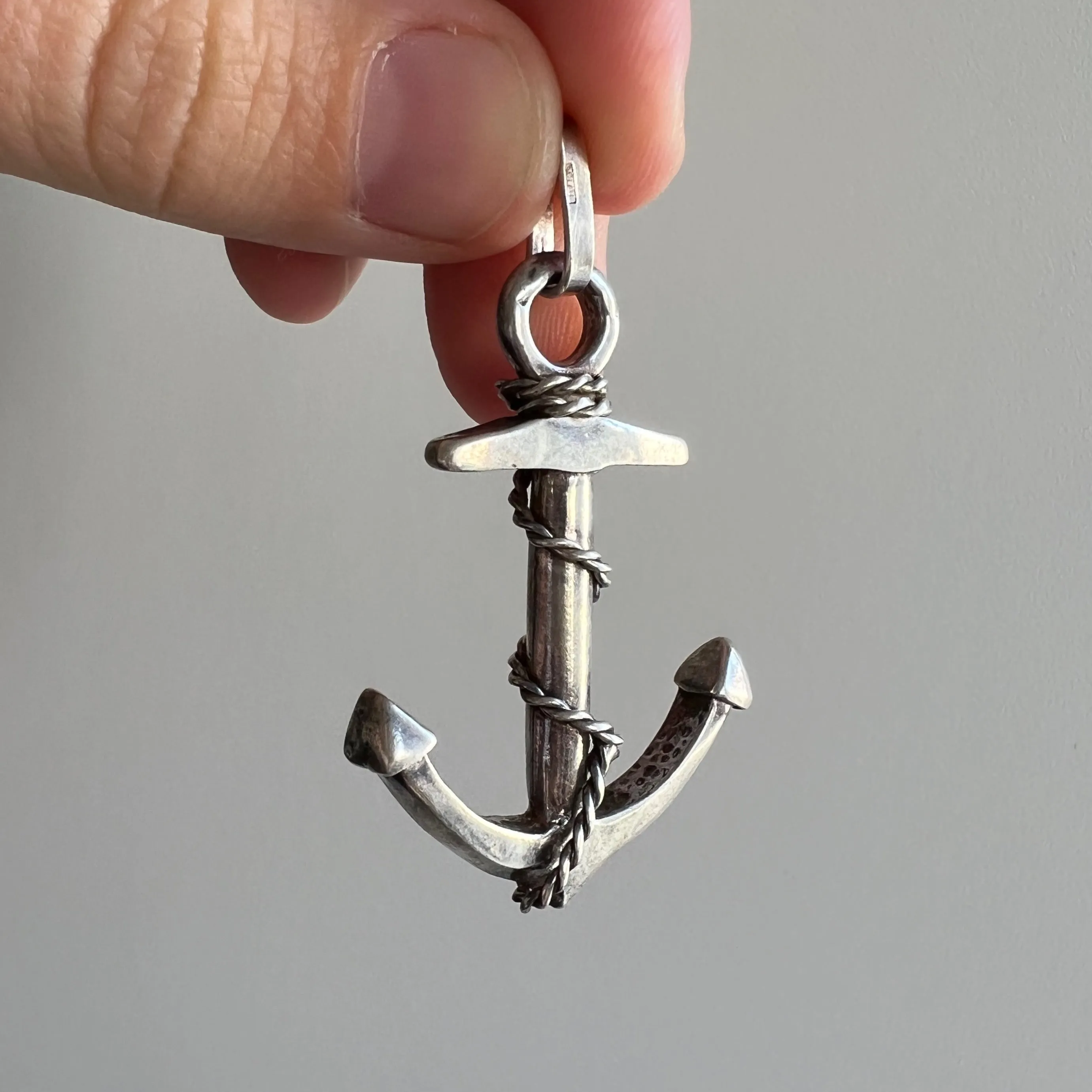 V I N T A G E // weight when you want it / Italian sterling silver roped anchor / a large heavy pendant